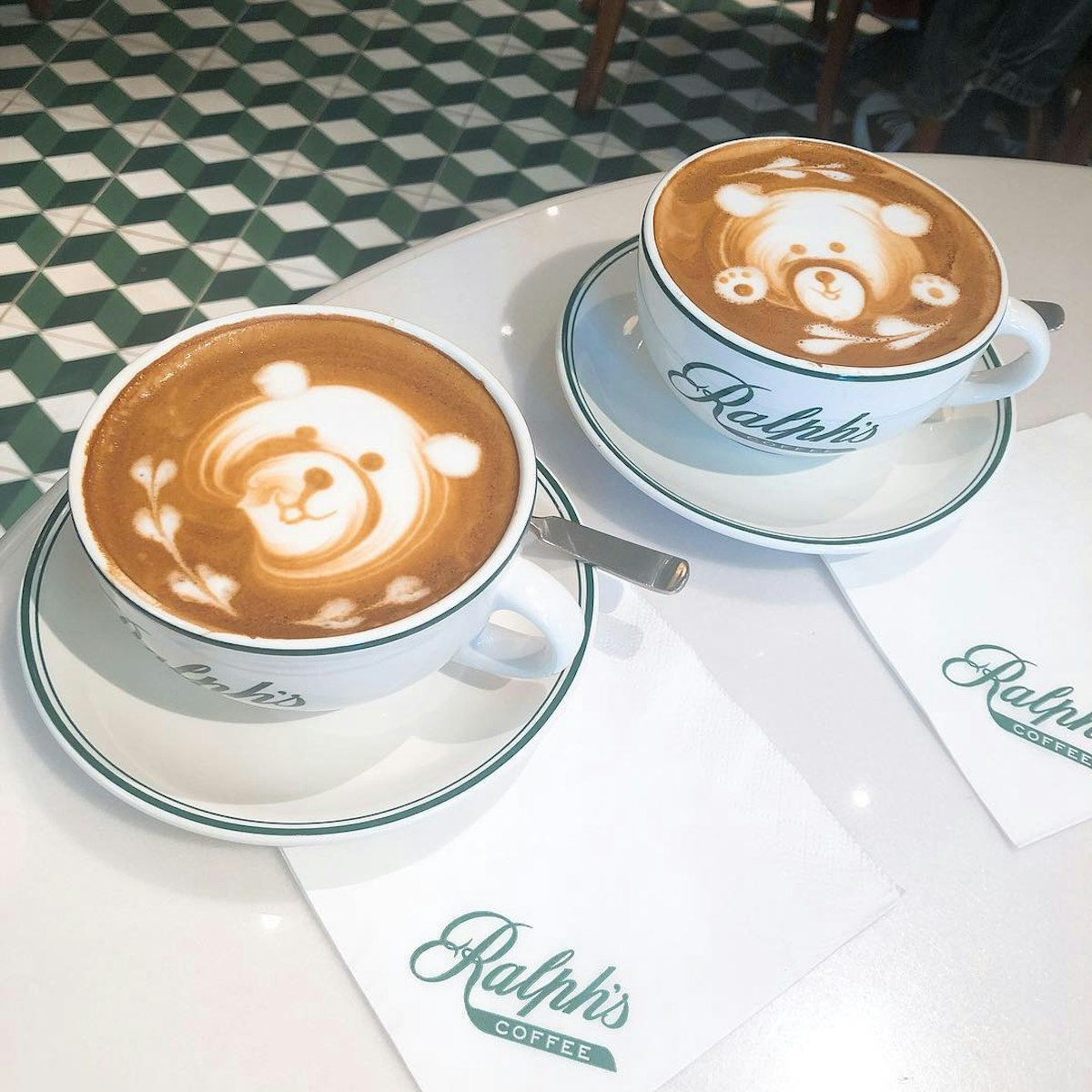 Ralph S Coffee 東京 表参道 かわいいラテアートも ラルフローレン のカフェ Ralph S Rili リリ